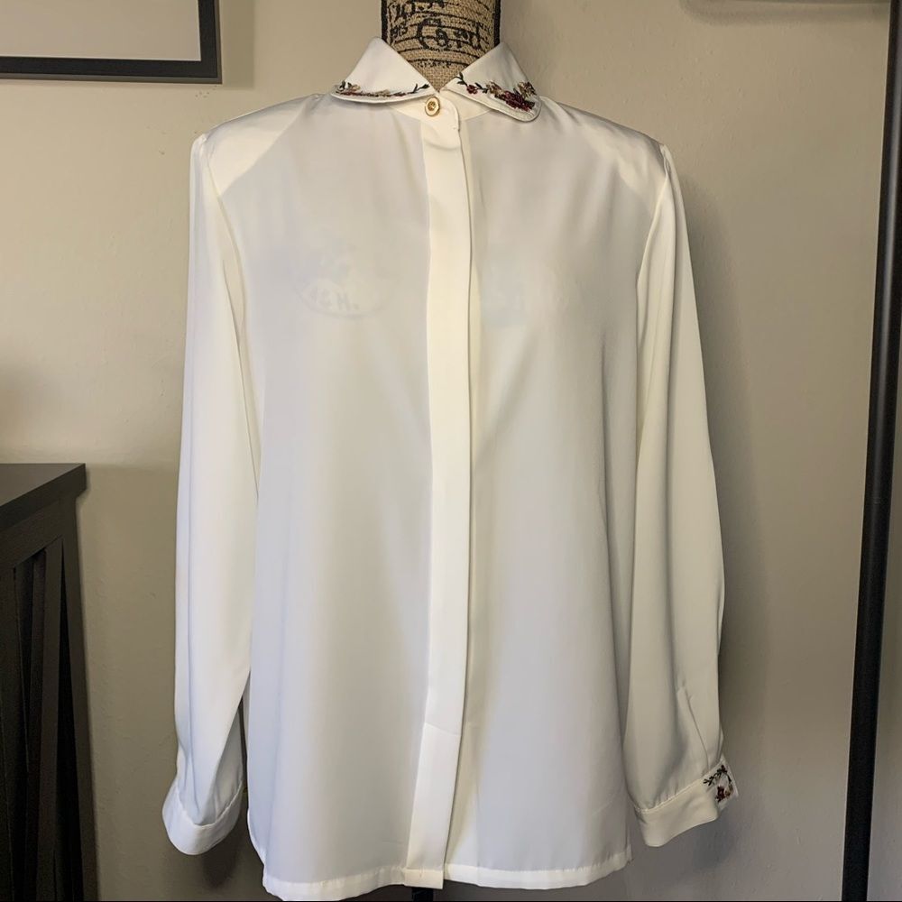 Koret Vintage Embroidered COLLAR TOP SIZE 12